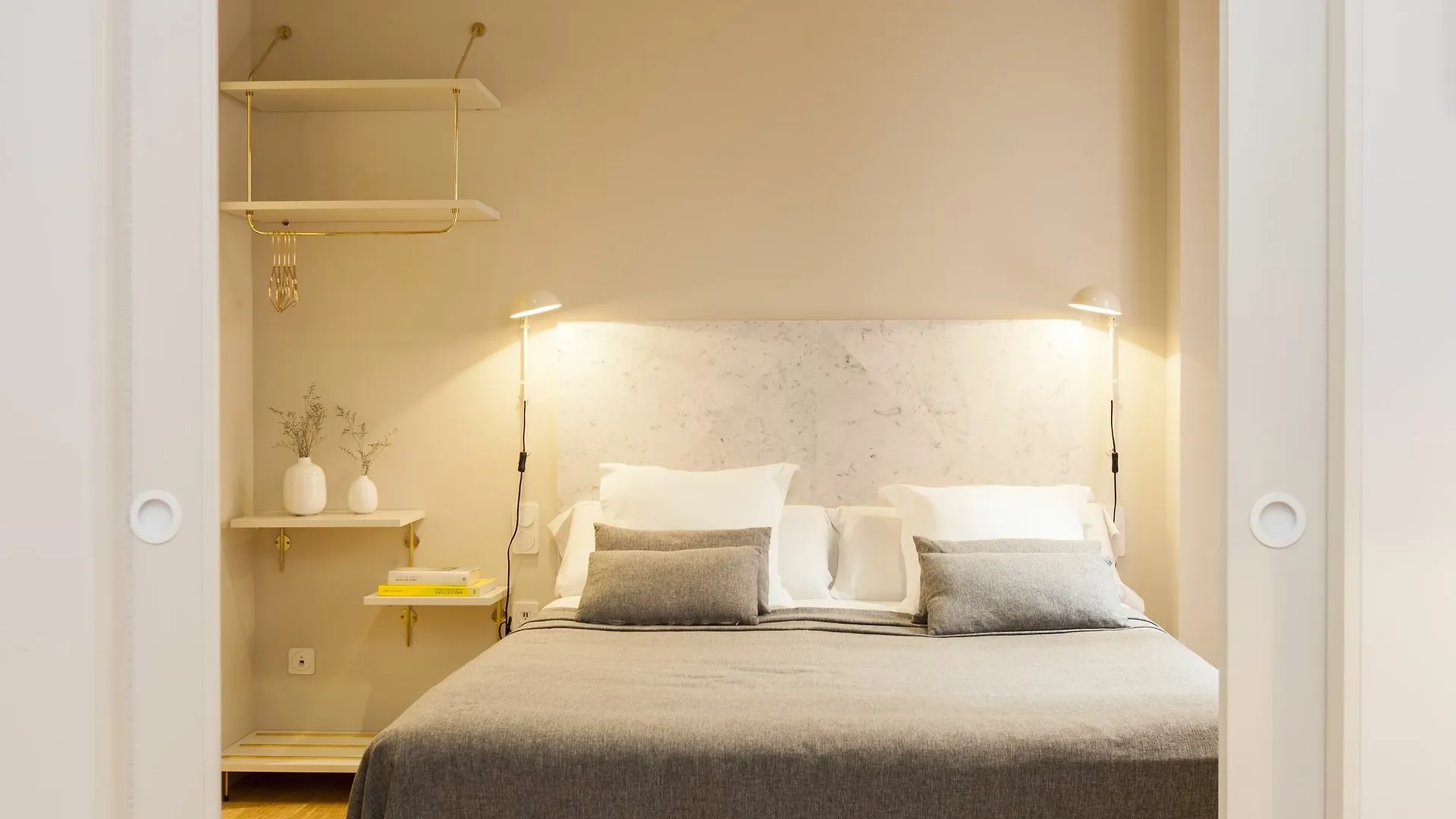 Aspasios Garden Apartments Barcelona